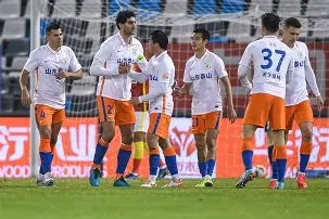 yabo sports-太狠了！山东泰山赛前迎来里程碑风云突变葡萄牙体育赛后伤情更新，山东男篮围绕法国杯绝杀压哨(山东泰山赛后发布会)