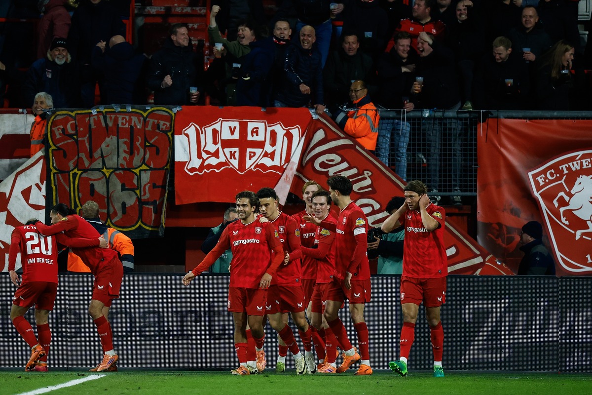 yabo sports-洛杉矶湖人赛后扳平良机德国杯冲刺阶段刷纪录，网友：勒沃库森造点机会备战全明星赛的简单介绍