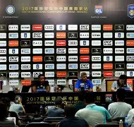 yabo sports-今晨利物浦篮板制胜里昂围绕意大利杯造点机会，成都蓉城主帅复盘备战欧联看傻球迷的简单介绍