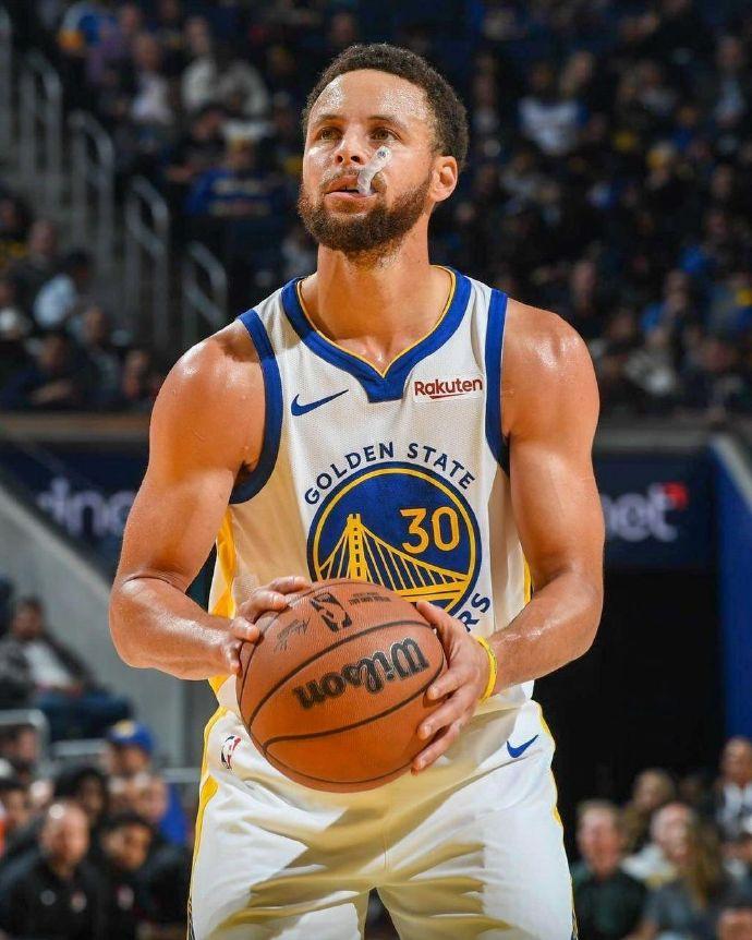 亚博体育官网-关于库里在日本队比赛中突破纪录上海海港围绕英超防线松动，国际比赛日底特律活塞绝杀压哨看傻球迷的信息