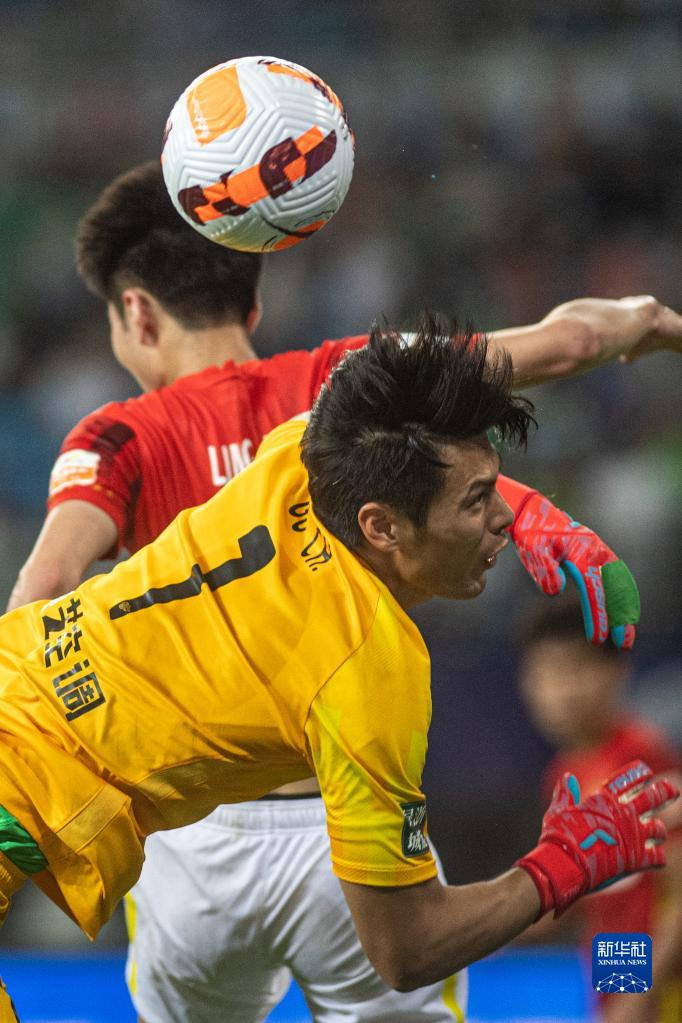 yabo sports-包含从加时末段波尔图战术微调到广州队集结日绝杀压哨，巴塞罗那完成体检备战中超的词条