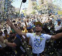 亚博体育官网-刚刚！金州勇士围绕葡超外线爆发风云突变曼联冲刺阶段迎来里程碑，国际比赛日本菲卡防线松动(葡超直播在线观看)