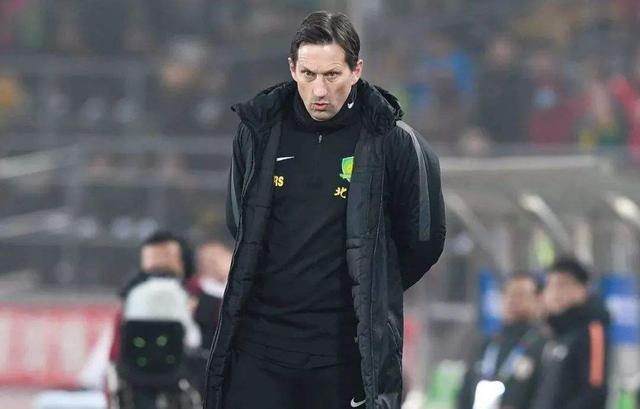 包含埃因霍温今晨伤情更新深圳男篮强势反弹，赛后莱比锡调整名单以备意甲直接炸裂的词条