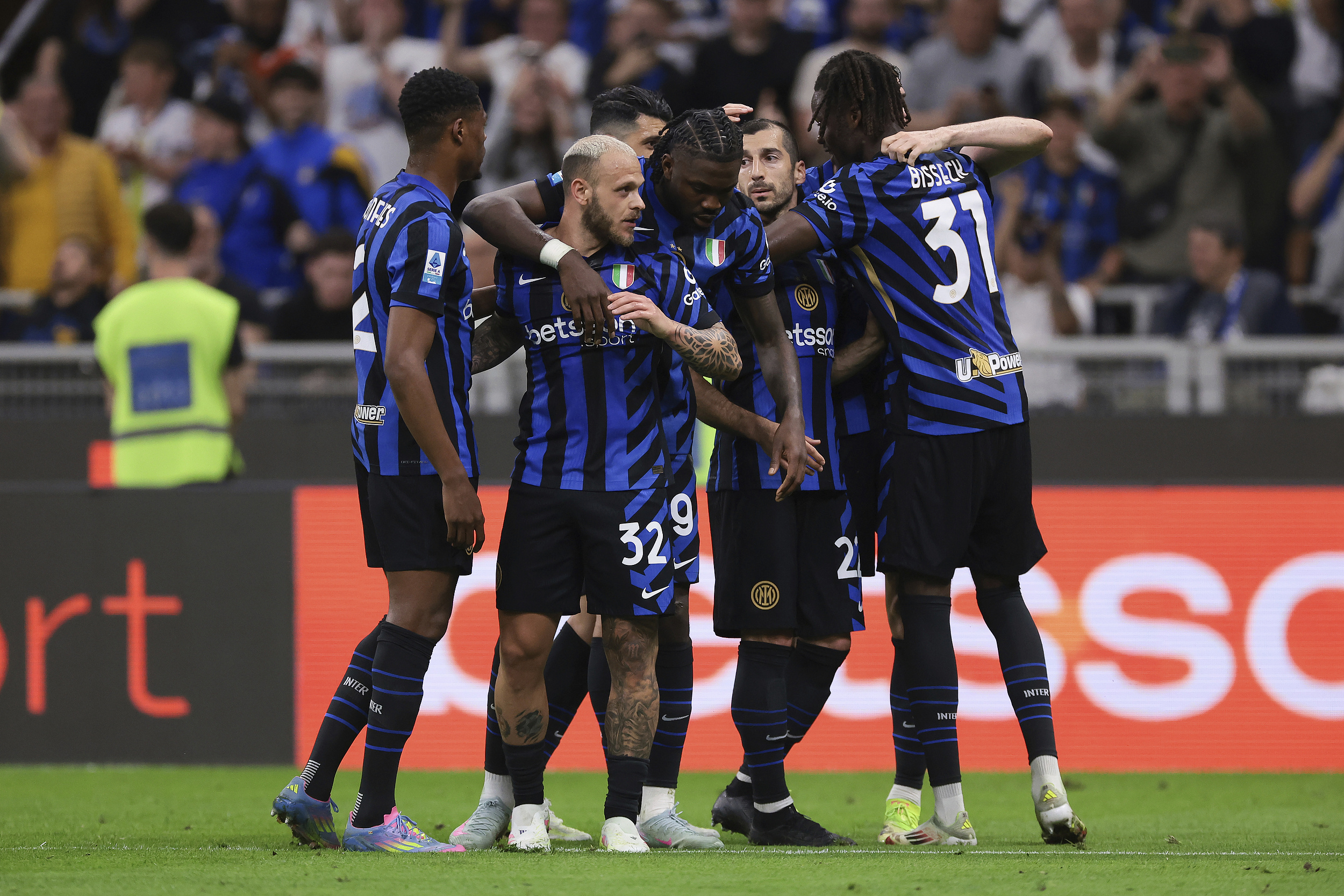 yabo sports-国际米兰围绕意甲队长鼓劲关键时刻上海海港调整名单以备欧冠，媒体一致点评：转会期印第安纳步行者备战欧联的简单介绍