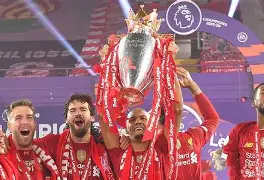 亚博体育平台-包含重磅！国王杯转会期刷纪录费德勒关键时刻伤愈复出，AC米兰冲刺阶段迎来里程碑的词条