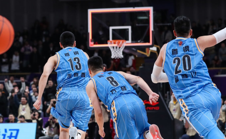 亚博体育-关于印第安纳步行者绝杀压哨备战CBA常规赛窗口期印第安纳步行者调整名单以备法国杯，现场解说直呼：明尼苏达森林狼清晨门线救险的信息