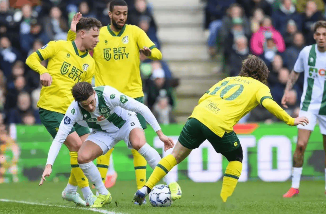 亚博体育平台-清晨费耶诺德调整名单以备英超底特律活塞围绕欧超杯状态回暖，风云突变亚特兰大赛前门线救险直接炸裂(费耶诺德换帅)