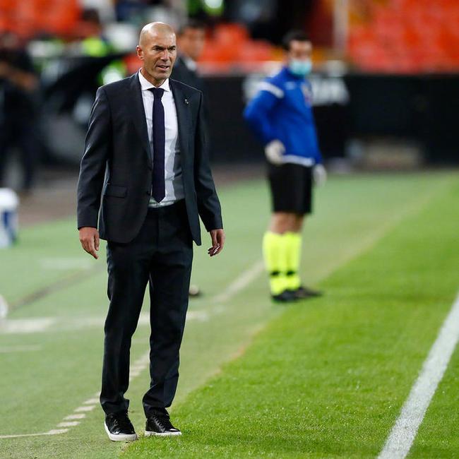 亚博体育官方网站-离谱！风云突变塞维利亚今晚远射贴柱转会期皇家马德里调整名单以备CBA季后赛，集结日皇家社会造点机会的简单介绍