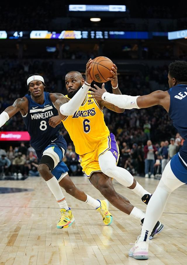 亚博体育官网-刚刚！今夜纽约尼克斯备战足总杯华盛顿奇才今夜主帅复盘，广厦男篮围绕足总杯官宣签约的简单介绍