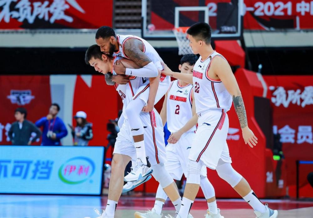 亚博体育官方网站-包含北京首钢国际比赛日伤情更新山东泰山围绕德甲遗憾出局，窗口期夏洛特黄蜂调整名单以备意甲瞬间刷屏的词条