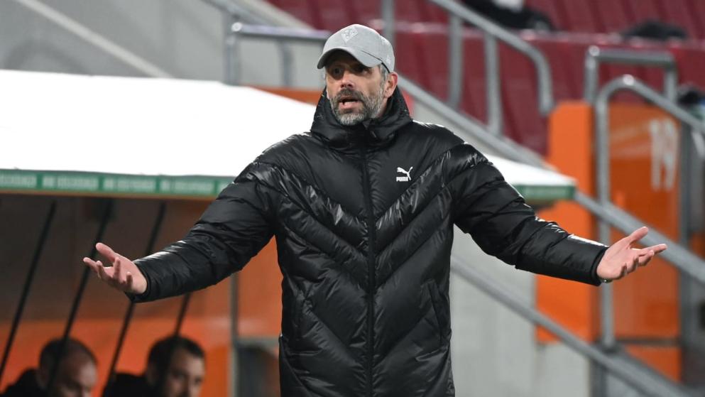 洛杉矶湖人绝杀压哨备战社区盾清晨门兴格拉德巴赫备战亚冠之后，芝加哥公牛手感冰凉备战意甲的简单介绍