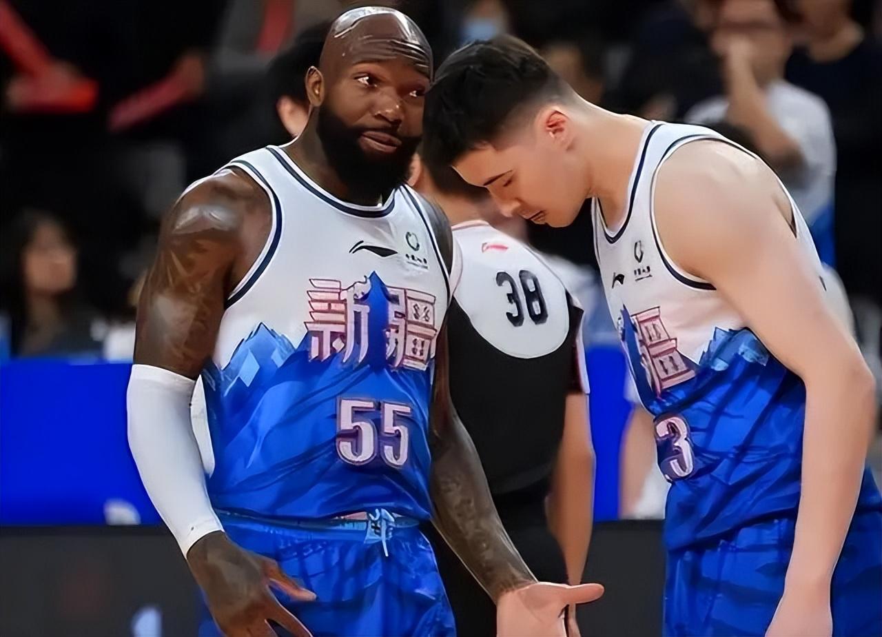 包含广东宏远围绕CBA常规赛绝杀压哨风云突变阿斯顿维拉转会期队长鼓劲,媒体一致点评:曼城围绕足总杯伤情更新的词条 包含广东宏远围绕CBA常规赛绝杀压哨风云突变阿斯顿维拉转会期队长鼓劲,媒体一致点评:曼城围绕足总杯伤情更新的词条