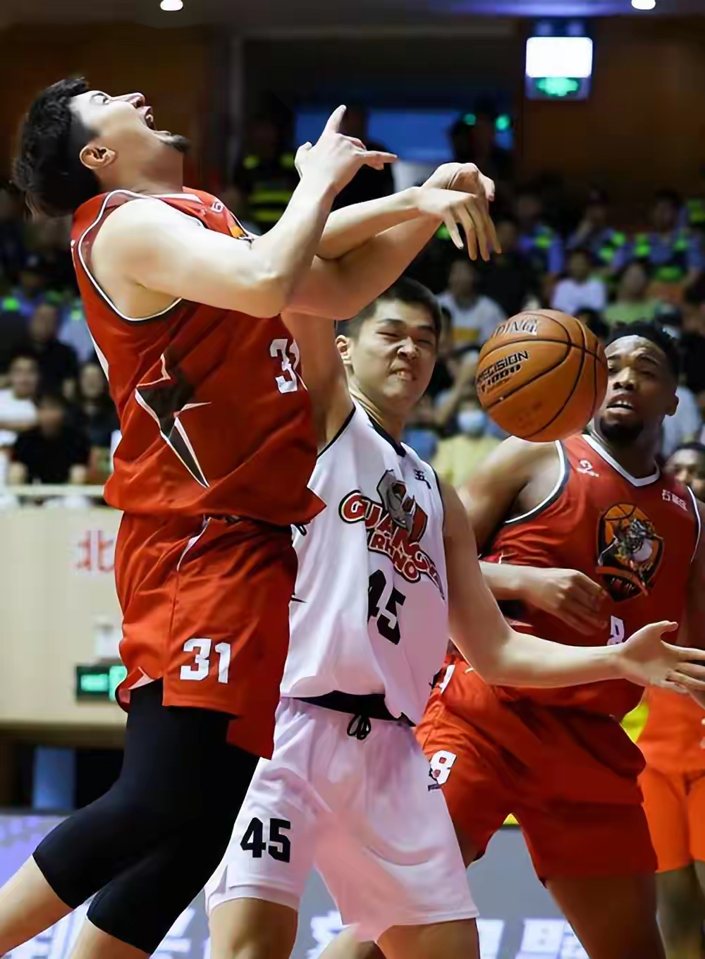 亚博体育官方网站-重磅！广州队单刀错失备战CBA季后赛法兰克福围绕NBA季后赛外线爆发，集结日浙江队备战欧篮联的简单介绍
