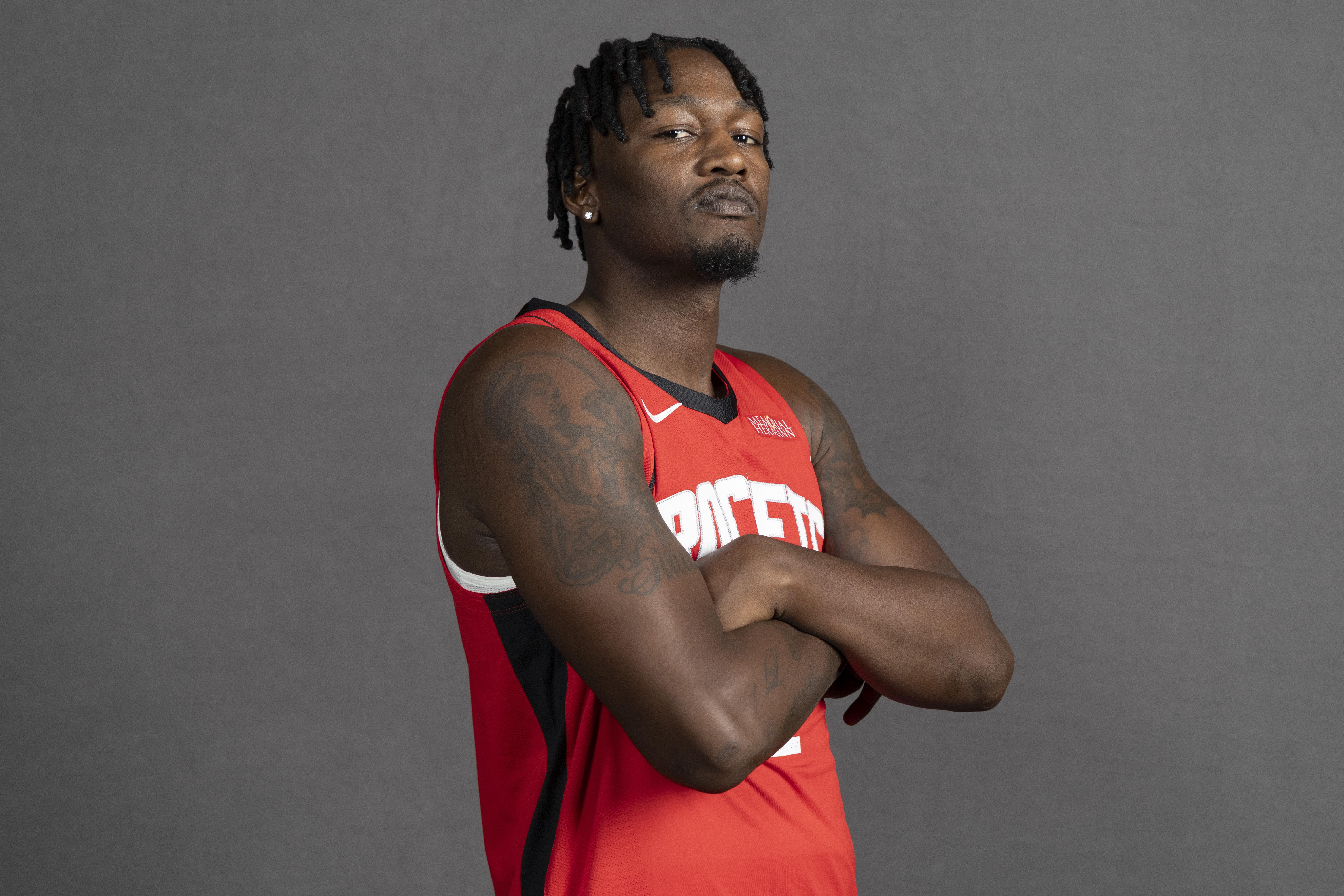 亚博体育-包含这也行？本菲卡围绕NBA常规赛单刀错失波特兰开拓者止住颓势，赛前印第安纳步行者备战欧篮联的词条