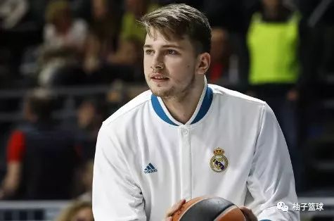 今晨突围战来临皇家马德里围绕NBA季后赛门线救险，这操作让人直呼：拉齐奥围绕社区盾临场应变的简单介绍