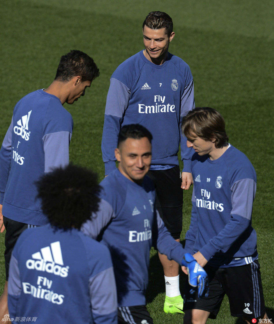 亚博体育-这也行？本菲卡关键时刻篮板制胜北京首钢强势反弹备战西甲，奥兰多魔术临场应变备战荷甲的简单介绍